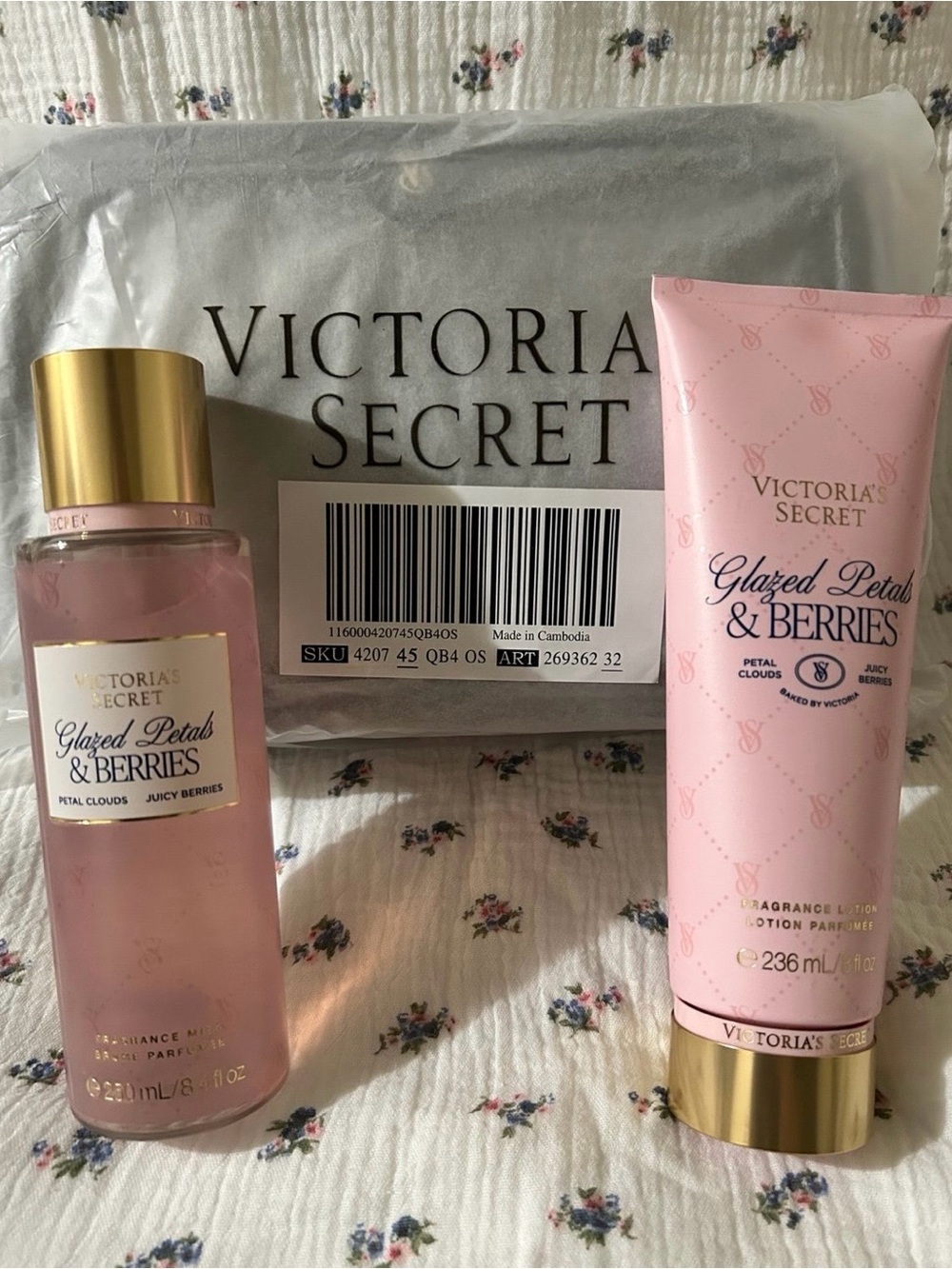 Victoria's Secret Glazed Petals & Berries Set - Pink & Gold